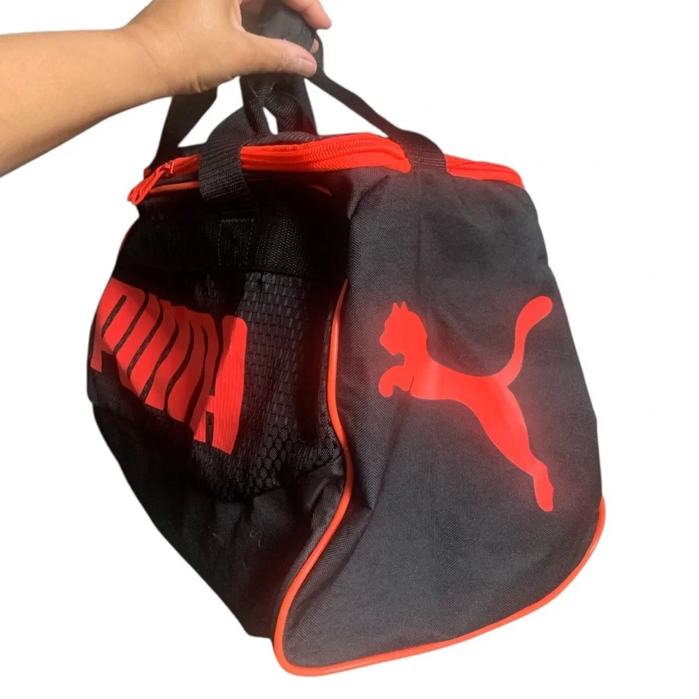 🔺PUMA Men's Black and Red Duffel Bag🔺